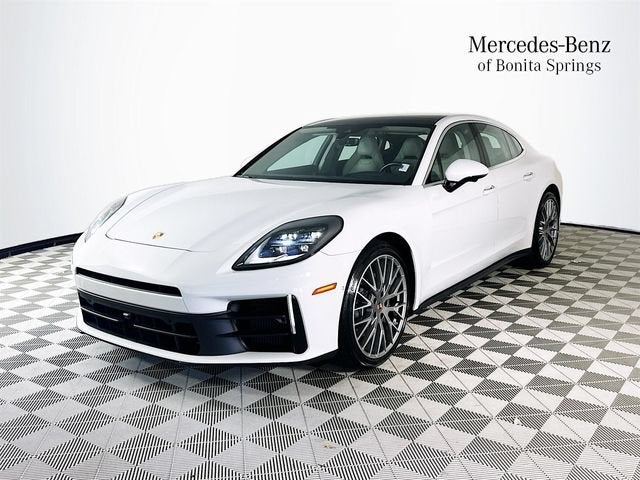 2025 Porsche Panamera 4