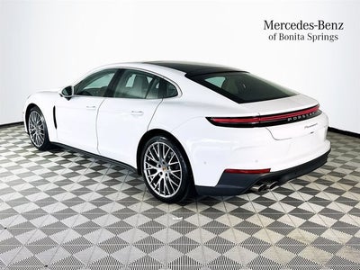 2025 Porsche Panamera 4