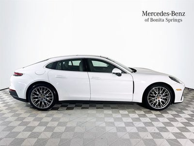 2025 Porsche Panamera 4