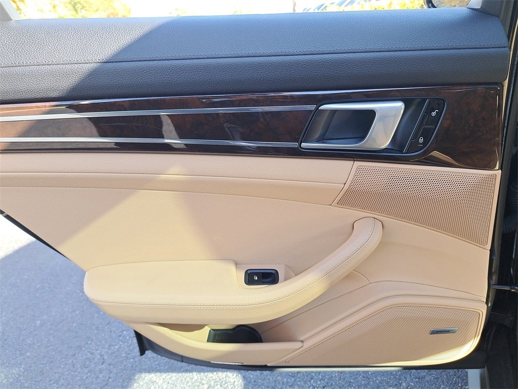 2018 Porsche Panamera 4S