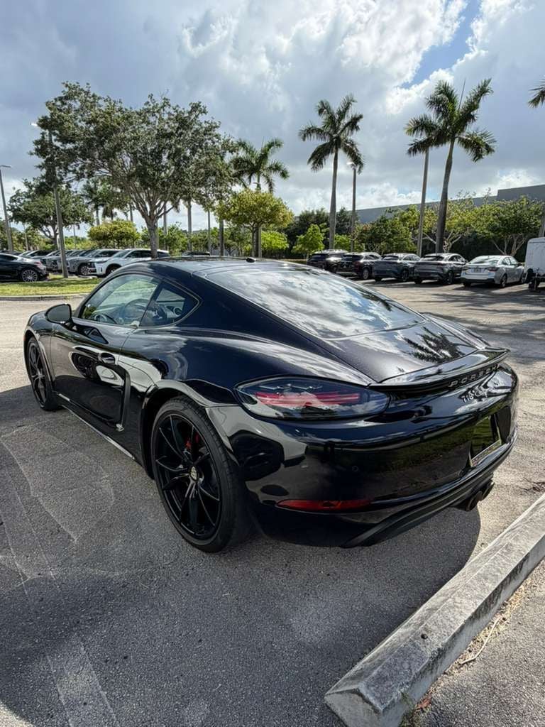 2017 Porsche 718 Cayman S