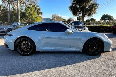 2025 Porsche 911 Carrera 4 GTS