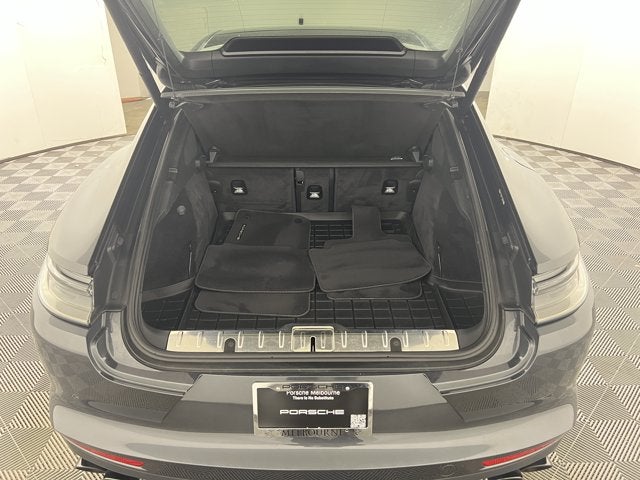 2023 Porsche Panamera GTS AWD