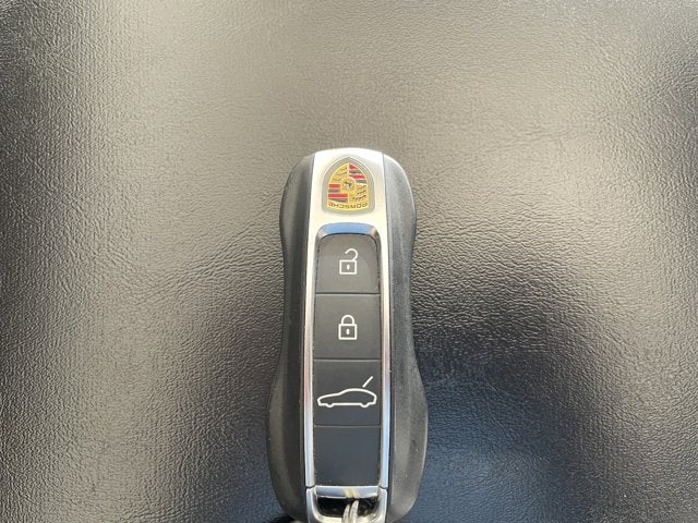 2023 Porsche Panamera Base