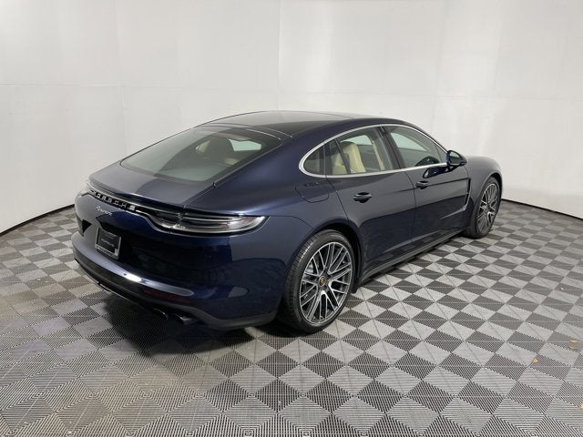2023 Porsche Panamera Base