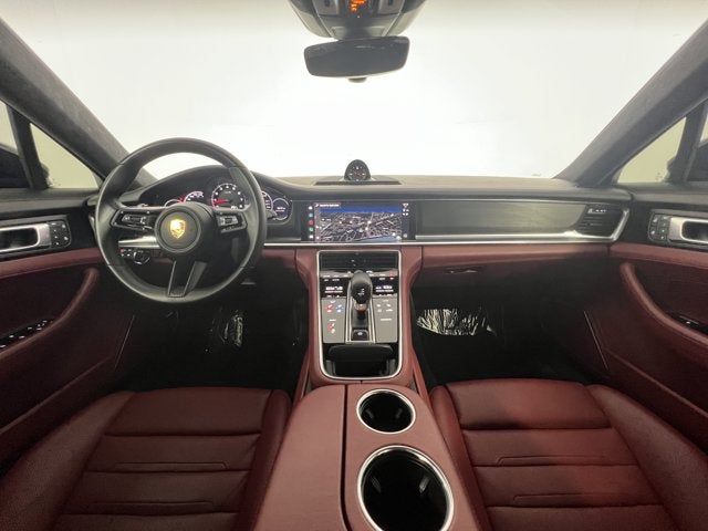 2023 Porsche Panamera 4