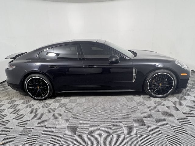2023 Porsche Panamera 4