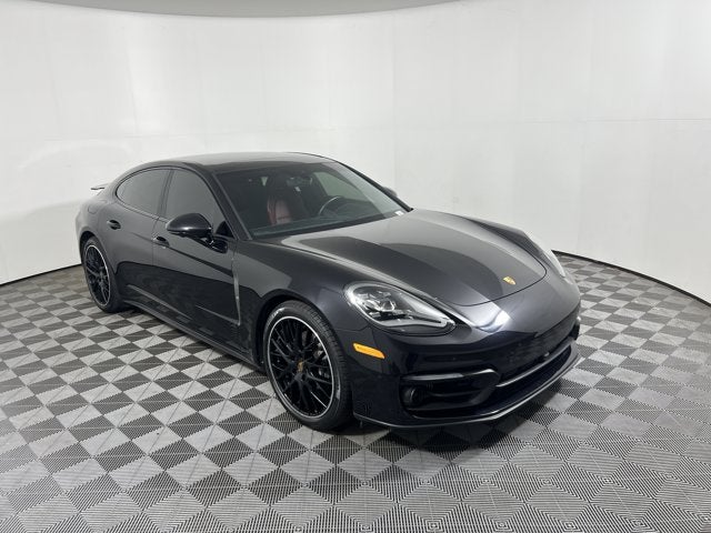 2023 Porsche Panamera 4