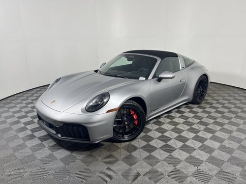 2026 Porsche 911 4 GTS