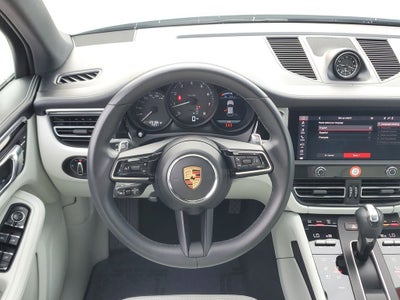2023 Porsche Macan Base