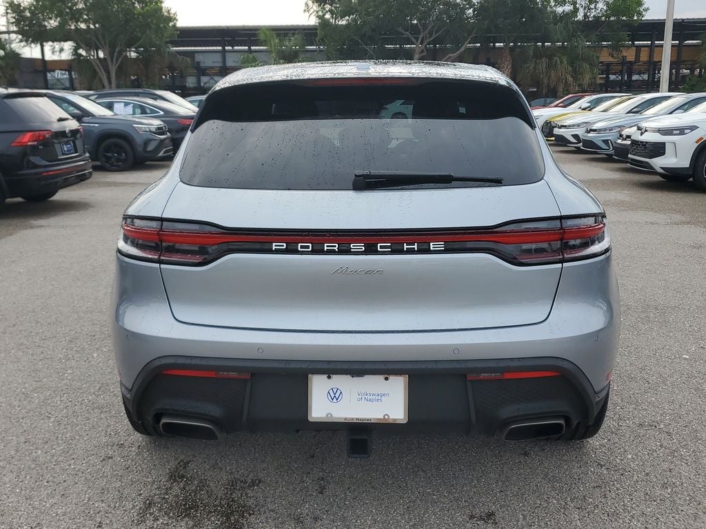 2023 Porsche Macan Base