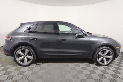 2025 Porsche Macan Base