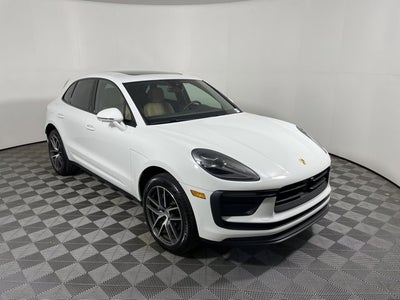2026 Porsche Macan Base