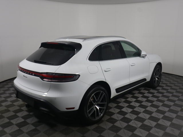 2023 Porsche Macan Base