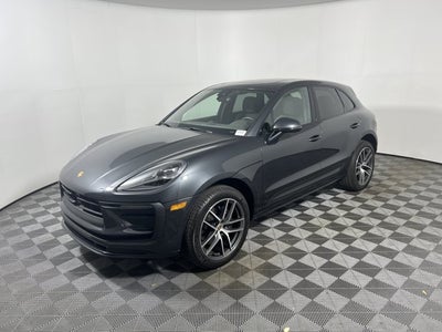 2023 Porsche Macan Base