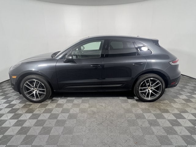 2023 Porsche Macan Base
