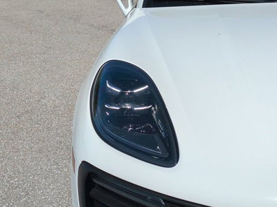 2024 Porsche Macan Base