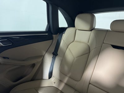 2023 Porsche Macan Base