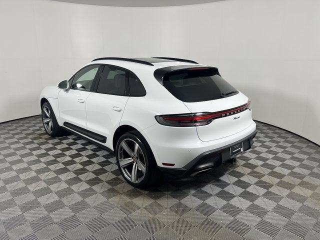 2024 Porsche Macan Base