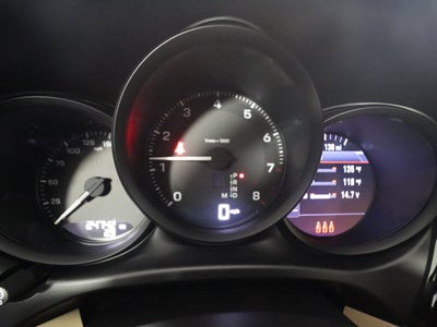 2023 Porsche Macan Base