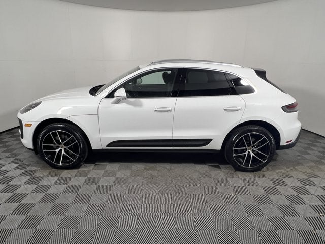 2024 Porsche Macan Base