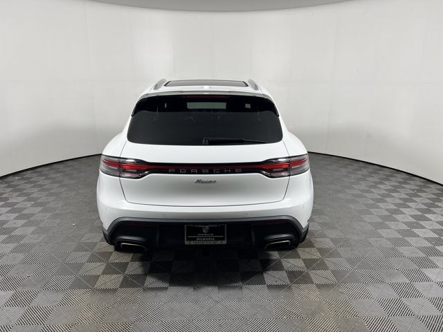 2024 Porsche Macan Base