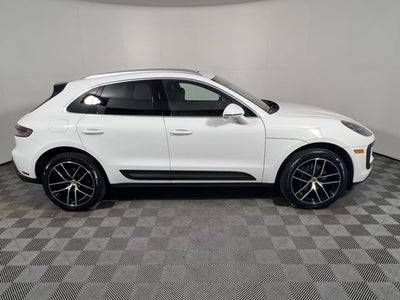 2024 Porsche Macan Base