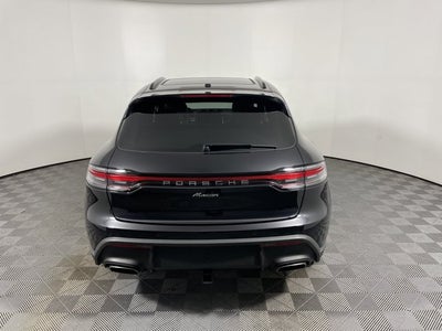 2025 Porsche Macan Base