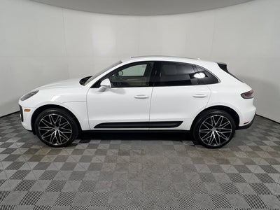 2026 Porsche Macan Base