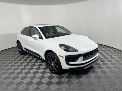 2026 Porsche Macan Base