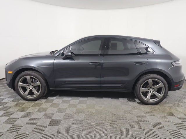 2023 Porsche Macan Base