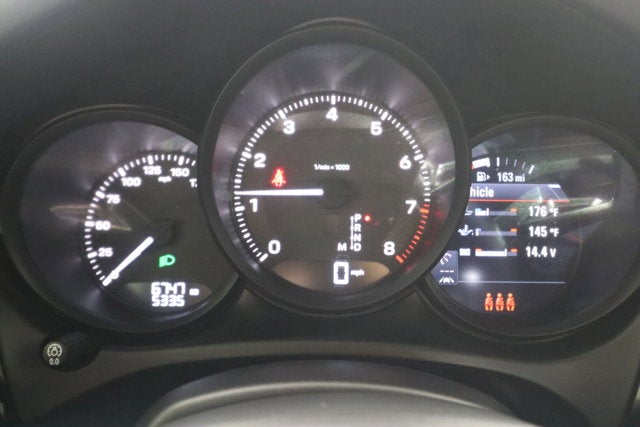 2026 Porsche Macan Base