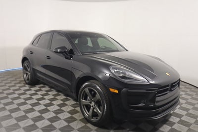 2026 Porsche Macan Base