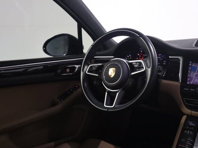 2021 Porsche Macan Base