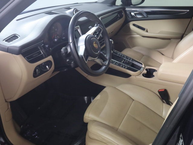 2021 Porsche Macan Base