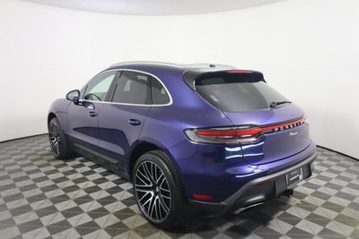 2025 Porsche Macan Base