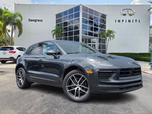 2025 Porsche Macan Base
