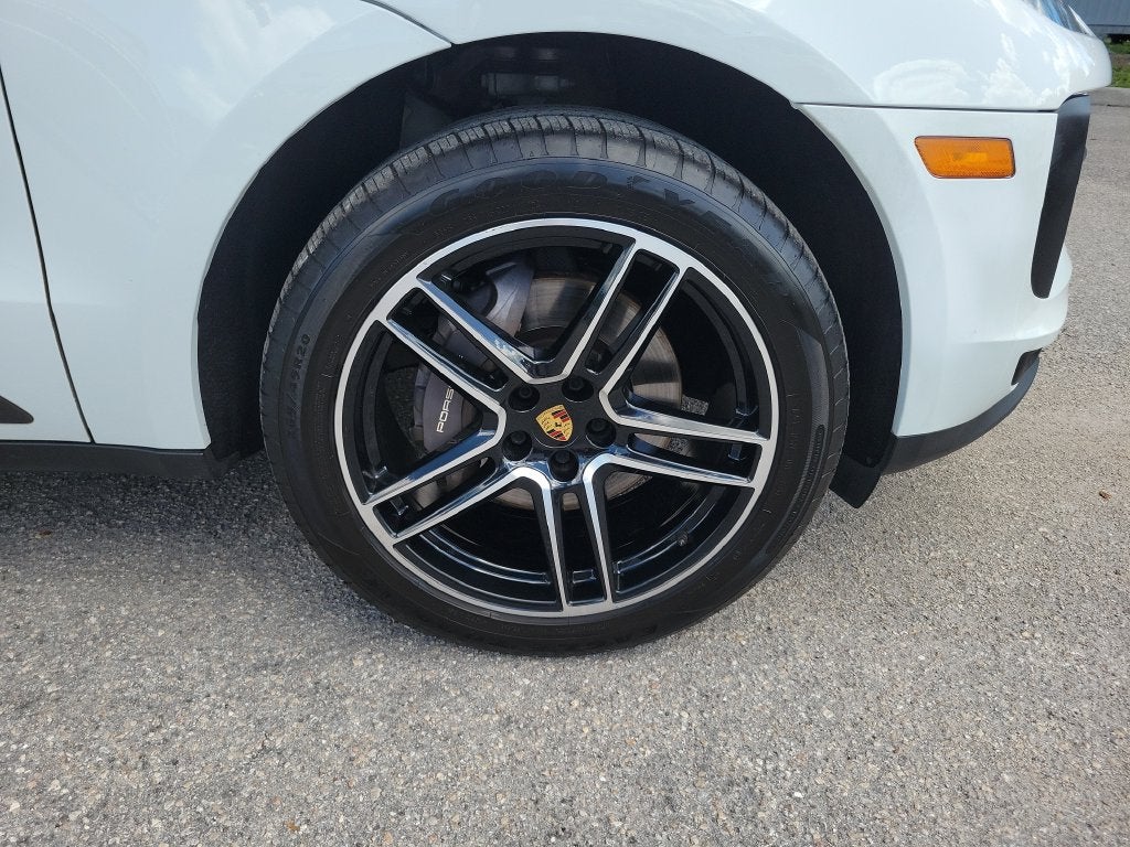 2021 Porsche Macan Base