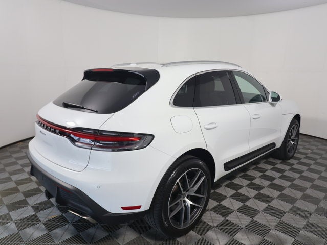 2023 Porsche Macan Base