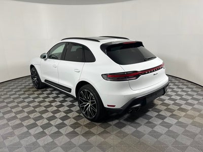 2026 Porsche Macan Base