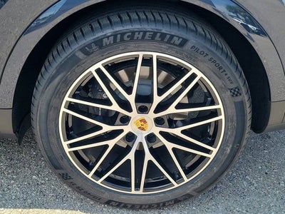 2024 Porsche Cayenne Base