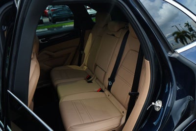 2022 Porsche Cayenne Base