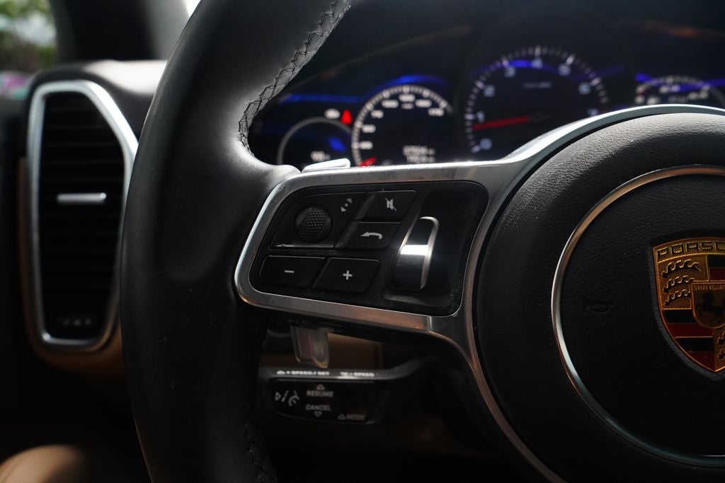 2022 Porsche Cayenne Base