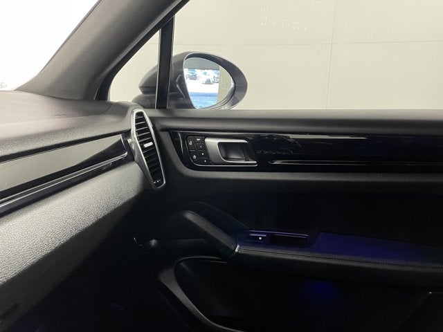 2023 Porsche Cayenne Base