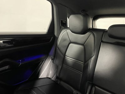 2023 Porsche Cayenne Base