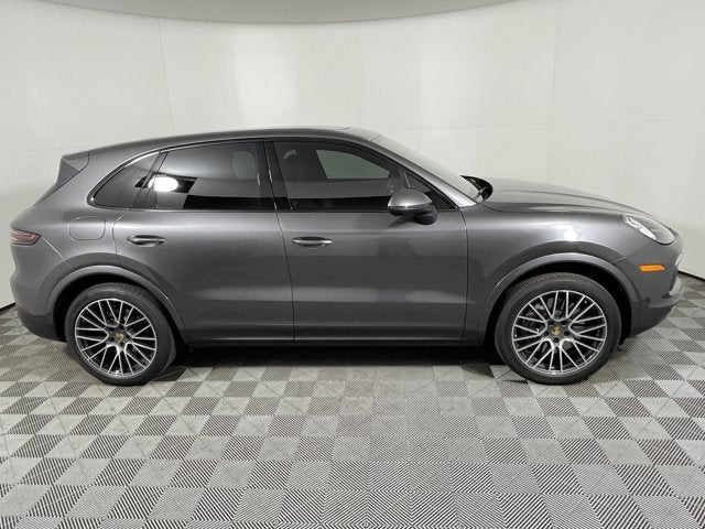 2023 Porsche Cayenne Base