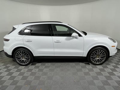 2023 Porsche Cayenne Platinum Edition