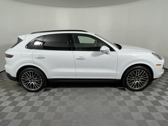 2023 Porsche Cayenne Platinum Edition