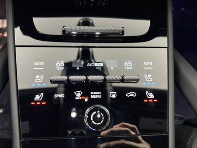 2025 Porsche Cayenne Base