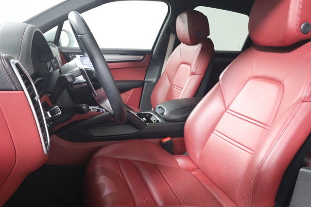 2023 Porsche Cayenne Base